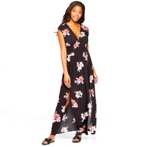 Xhilaration Maxi Dress Size XL Black Floral Print Rayon Shirring Front Slits